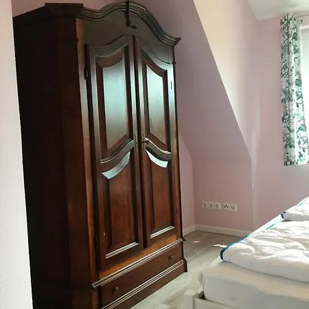 Wiesenweg Апартаменты Фемарн